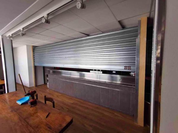 Store extérieur en acier galvanisé pour magasin