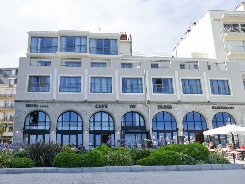 Fermetures Café de Paris